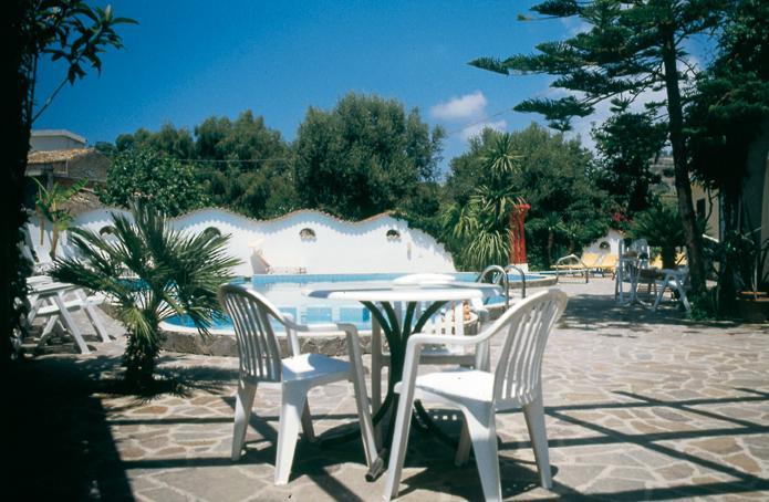 Hotel Punta Faro Capo Vaticano Eksteriør bilde